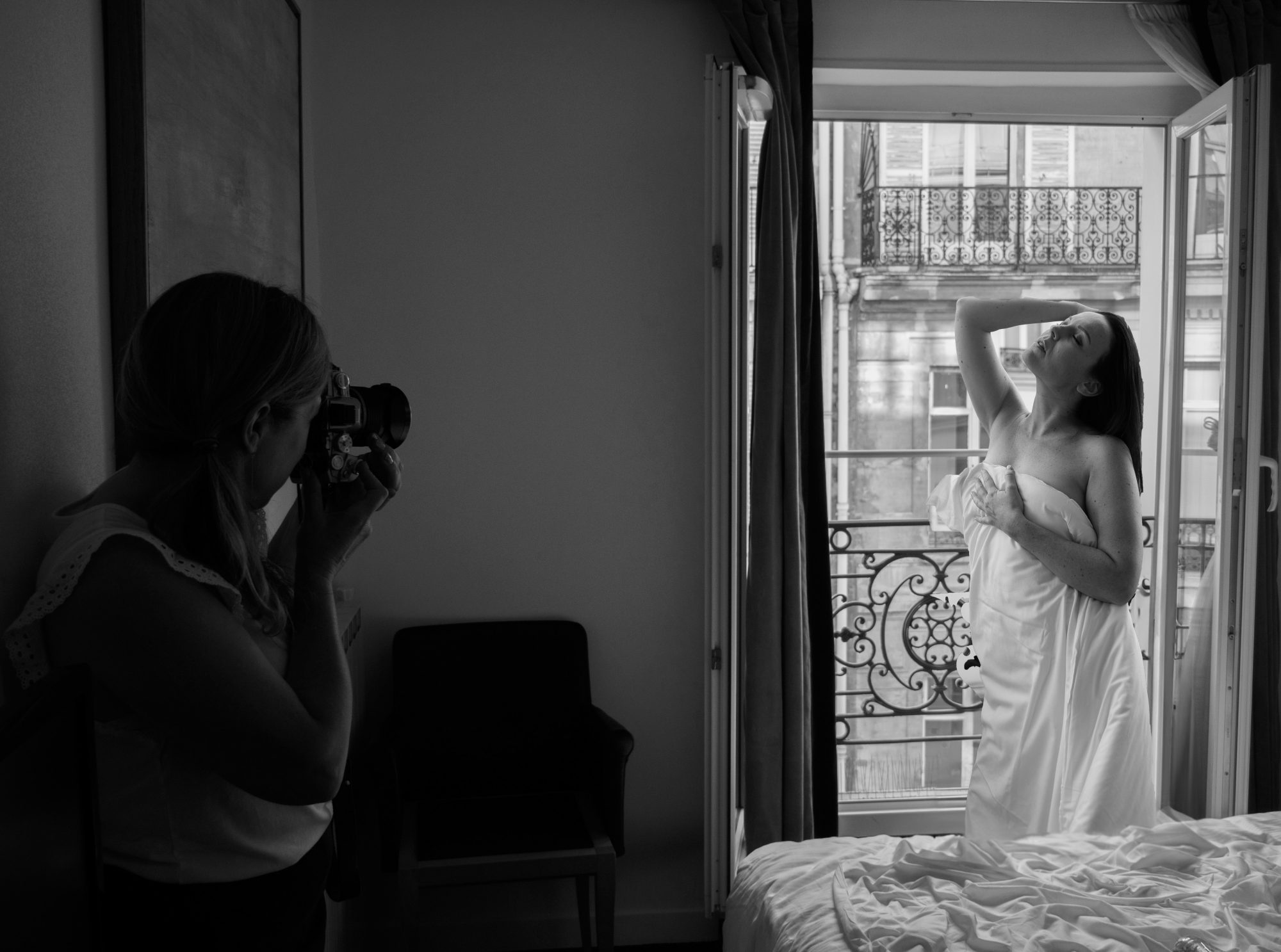 critsey Rowe shooting luxury boudoir in Paris France