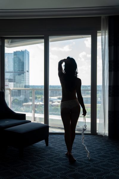 couture boudoir® Fine art nude maternity photographer